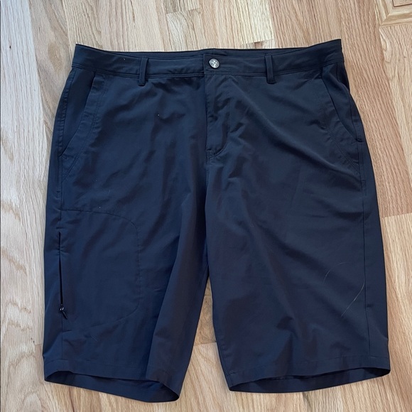 REI Pants - REI Women's Black Bermudas
